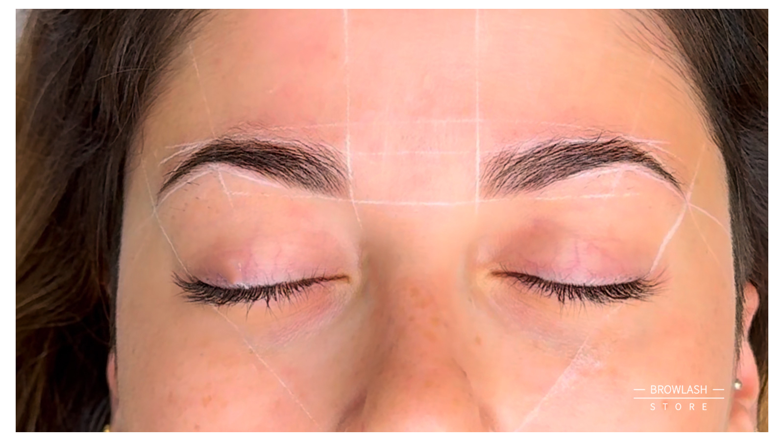 Mapping des sourcils : le guide complet pour un résultat idéal