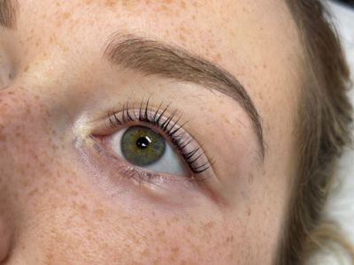 lash lift of wimperlifting